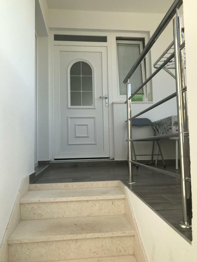 Apartment Santa Marina พรีมอชเตน ภายนอก รูปภาพ