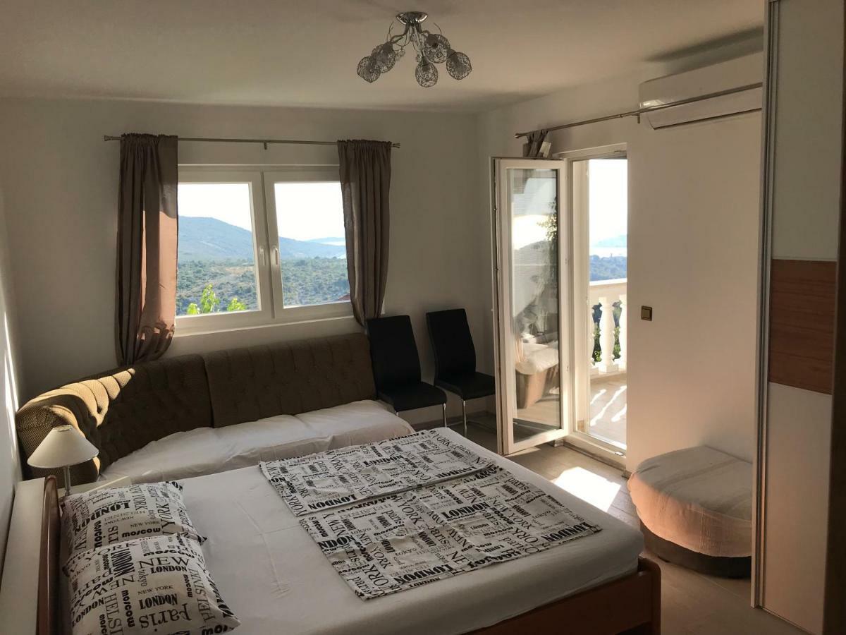 Apartment Santa Marina พรีมอชเตน ภายนอก รูปภาพ