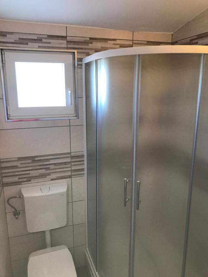 Apartment Santa Marina พรีมอชเตน ภายนอก รูปภาพ